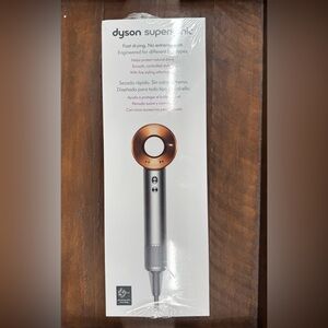 Dyson Supersonic Hairdryer and Accessories